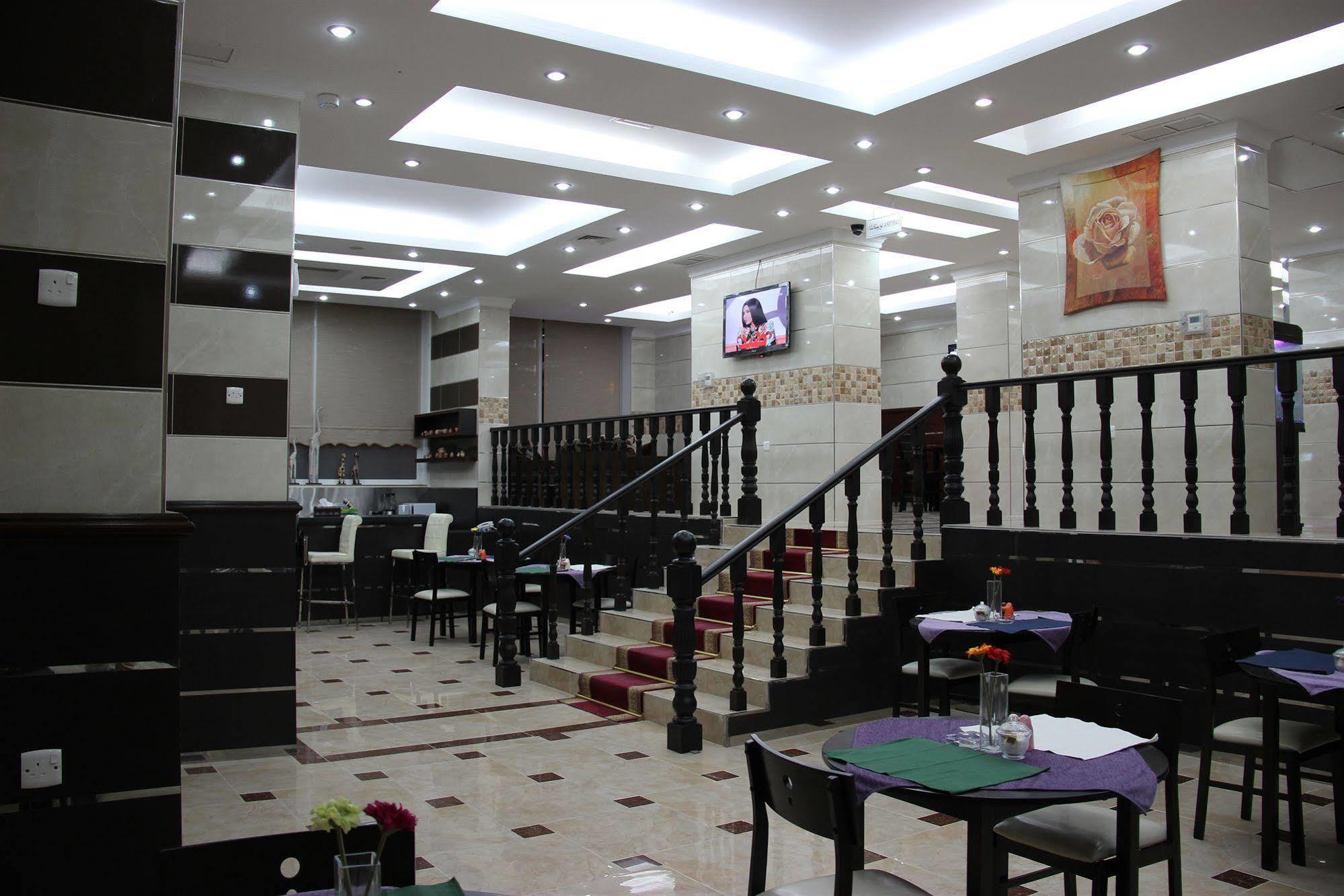 Al Muhanna Plaza Salmiya Kültér fotó